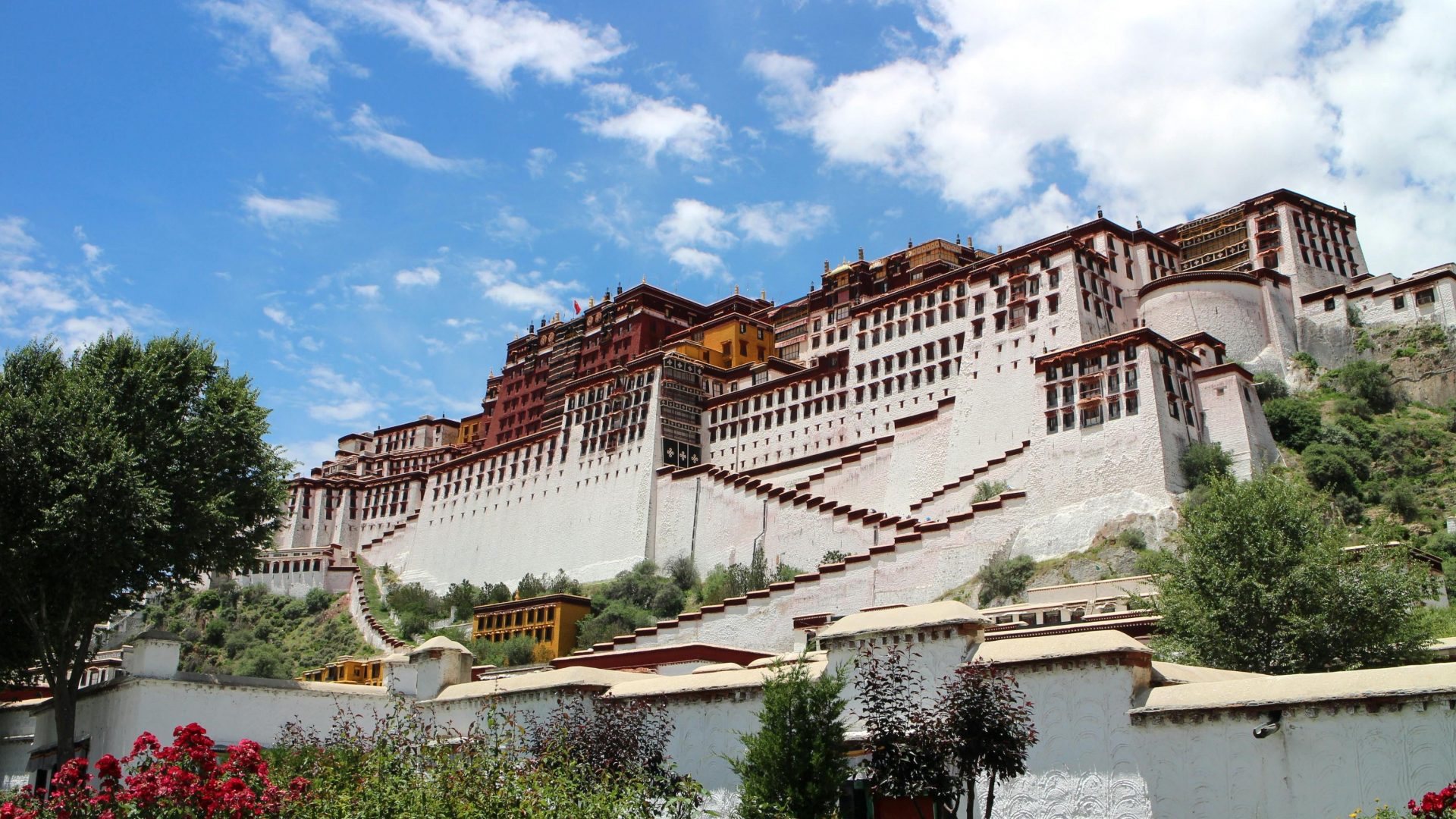 Journey through Tibet from Lhasa to Everest Base Camp